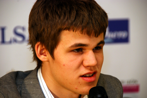 Los dos jóvenes Campeones del día: Magnus Carlsen y Jaime Santos (el ganador ...