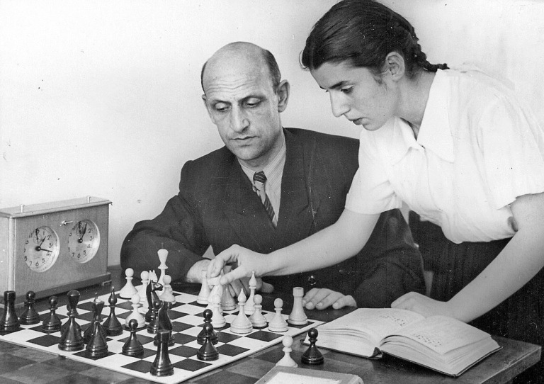 Nona Gaprindashvili, la primera GM de la historia del ajedrez | ChessBase