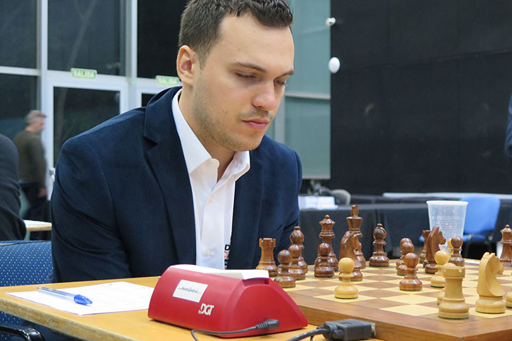 O Campeão do Floripa Chess Open 2023, GM Alan Pichot. A partida