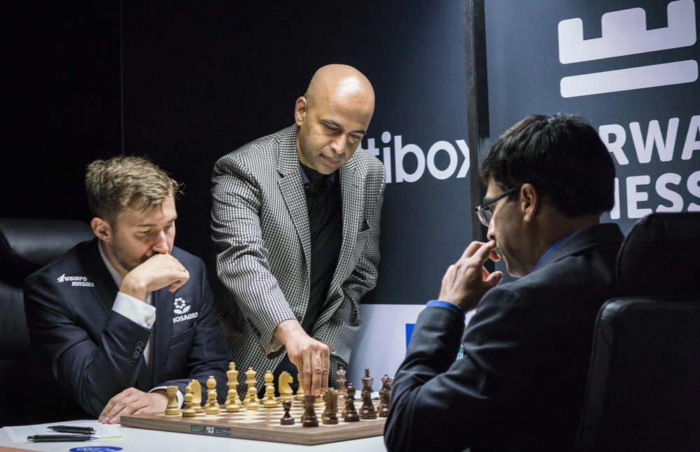 Sergey-Karjakin-vs-Vishy-Anand-R9.jpg