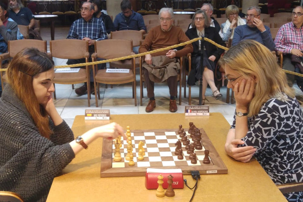 Ana Matnadze vs. Almira Skripchenko en la primera ronda: tablas | Foto: Leontxo García
