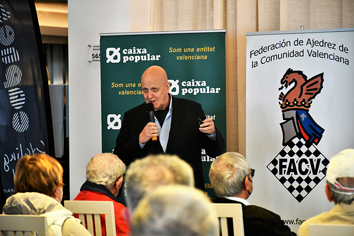 Conferencia a cargo de Leontxo García | Foto: Patricia Claros