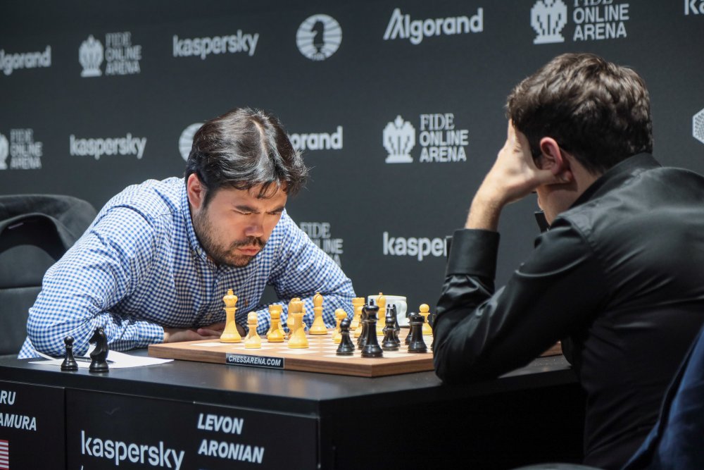 Hikaru Nakamura vs. Levon Aronian en la primera partida de la final | Foto: World Chess