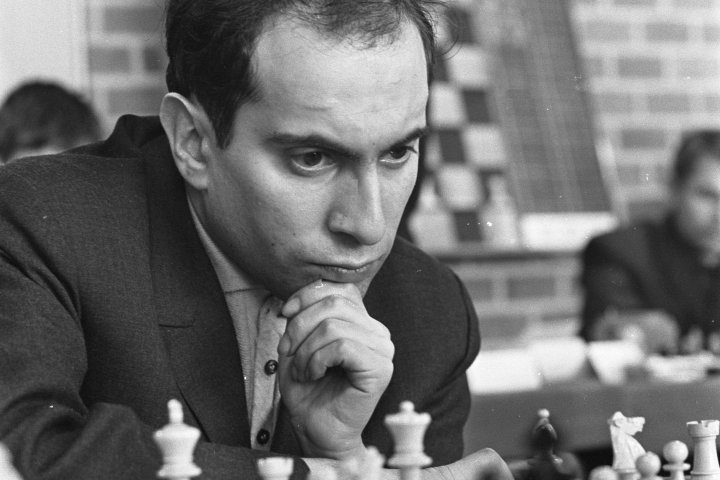 Mikhail Tal #chess  Ajedrez, Tableros de ajedrez, Ajedrecistas