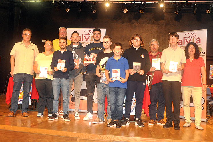 Todos los premiados, juntos a los organizadores | Foto: Festival de Ajedrez de Calvià 2022