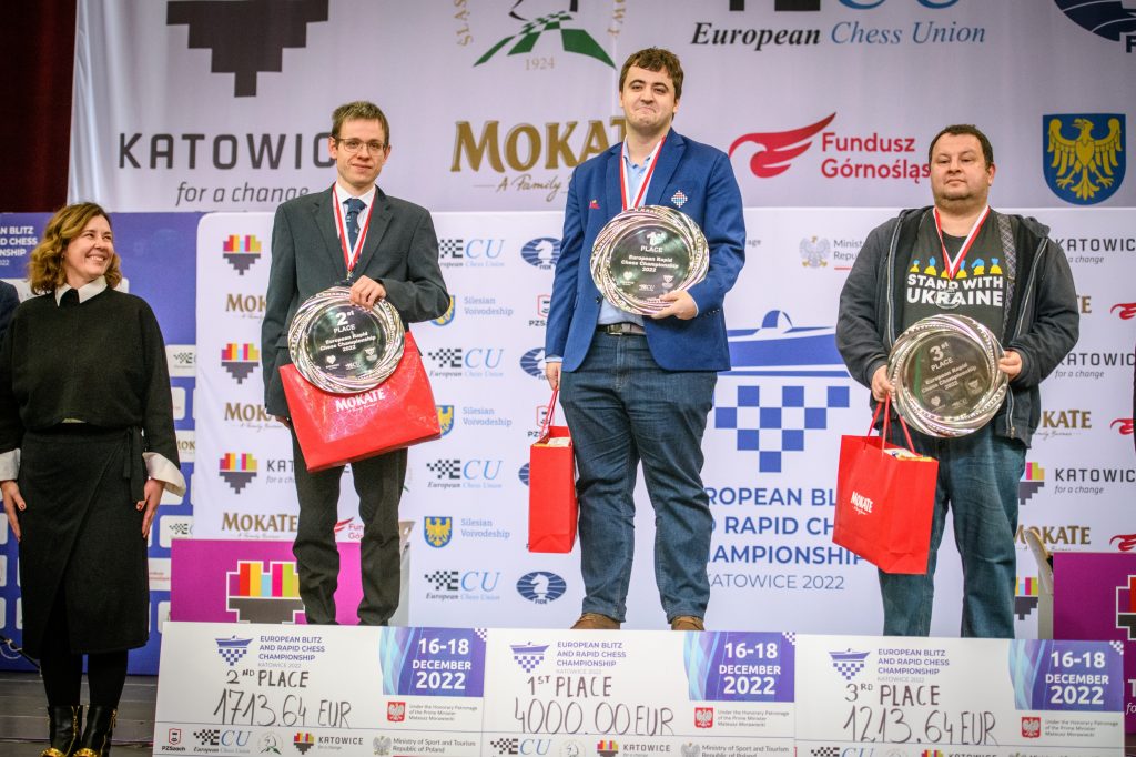 El podio de la competición de ajedrez rápido  | Foto: European Blitz and Rapid Championship Katowice 2022