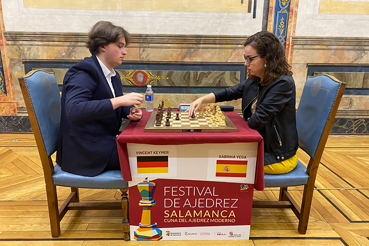 Vincent Keyer y Sabrina Vega  | Foto: Festival de Ajedrez de Salamanca 2022