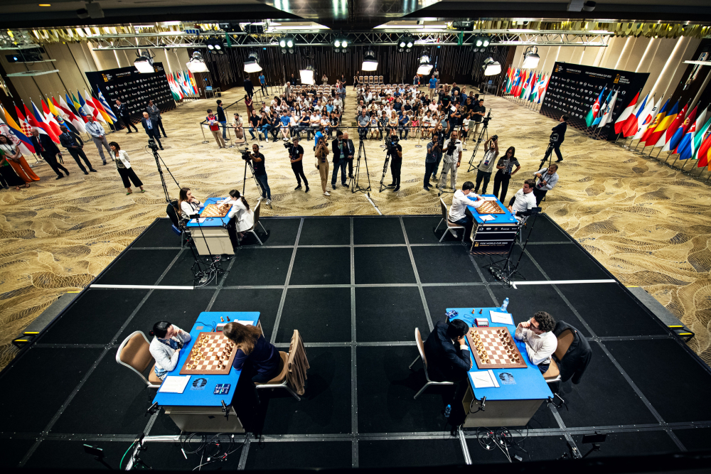 La sala de juego durante las semifinales | Foto: FIDE