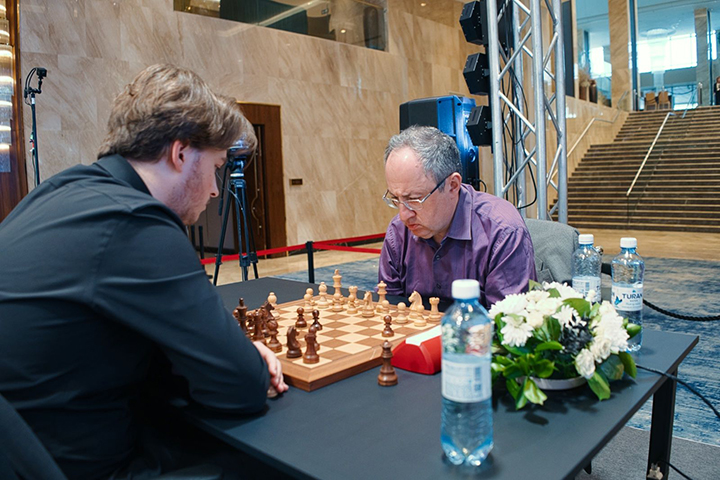 Vincent Keymer y Boris Gelfand