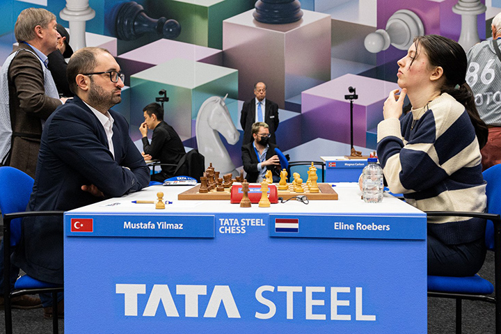 Mustafa Yilmaz y Elina Roebers | Foto: Maaike Brink (Tata Steel Chess 2023)