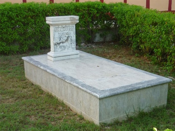 La tumba de Carlos Torre Repetto