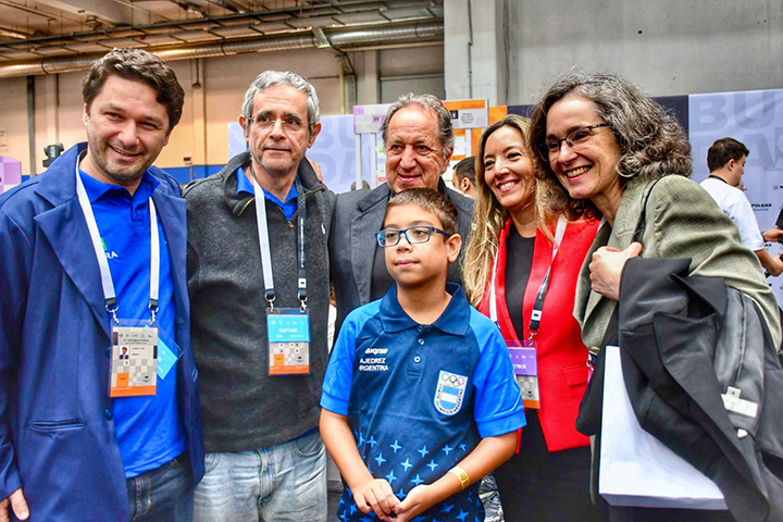 La delegación argentina, con Faustino Oro como niño estrella | Foto: Patricia Claros