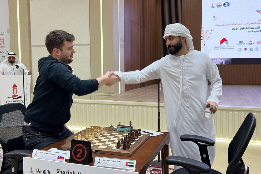 Fedoseev vs. Salem Saleh al comienzo de la partida  | Foto: Aditya Sur Roy (ChessBase India)