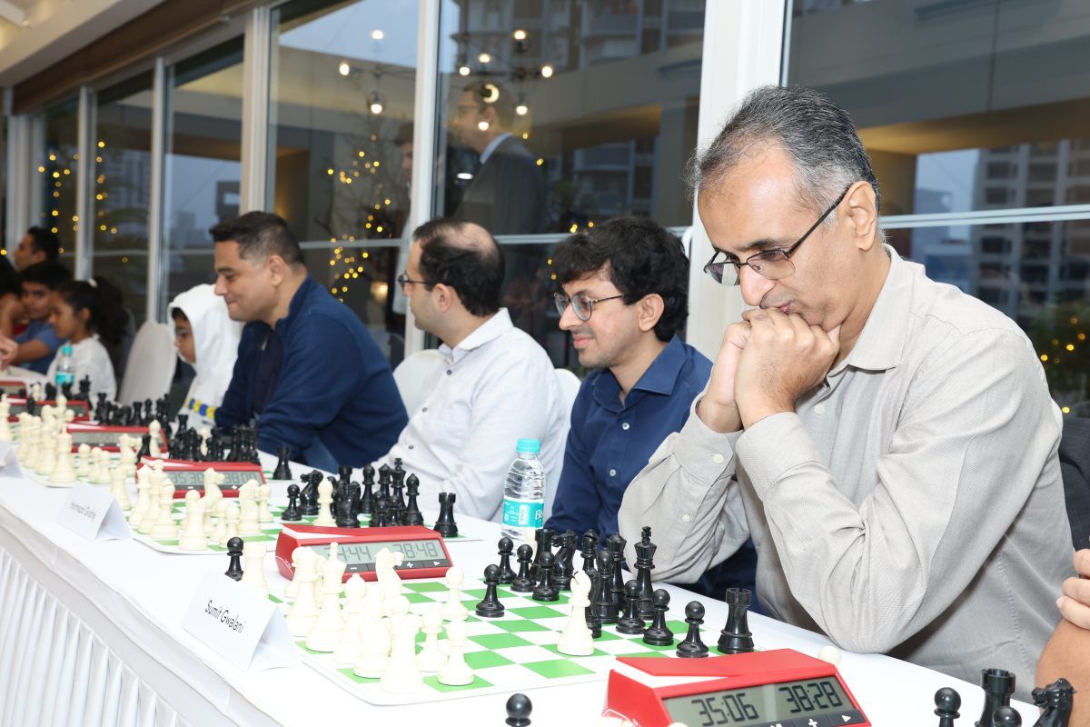 Se les notaba la concentración a los oponentes de Vidit | Foto: ChessBase India