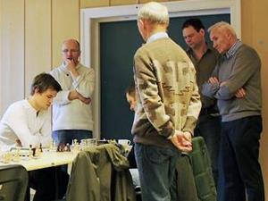 Carlsen juega en la Segunda Liga Noruega 38002