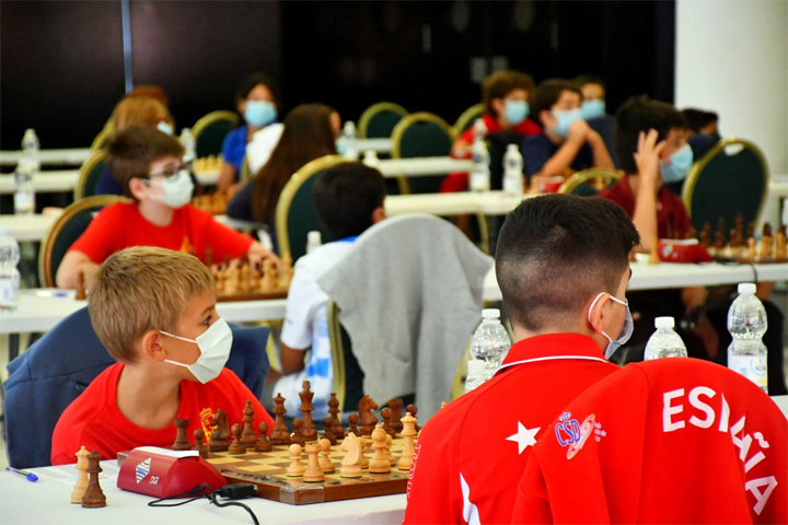 cuchara Pila de galón Mientras tanto en los Campeonatos de España de Jóvenes 2020 en Salobreña |  ChessBase